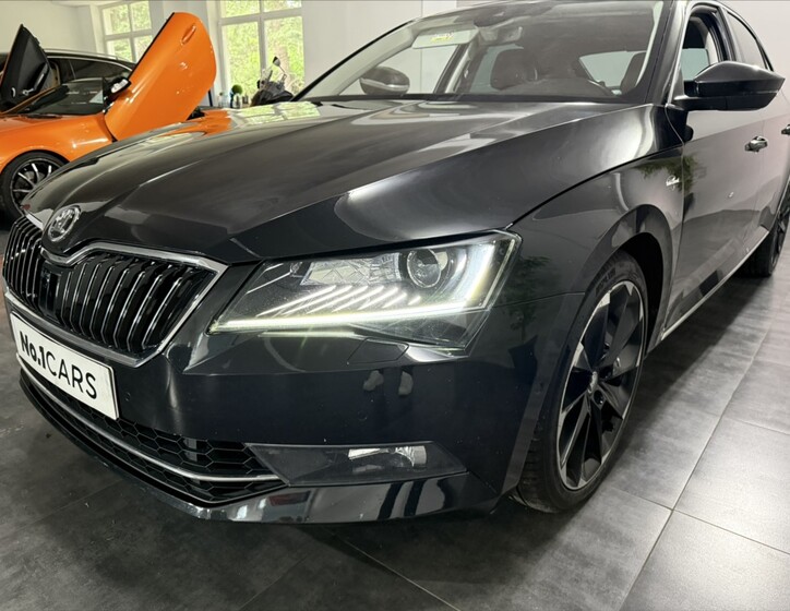 Škoda Superb 32