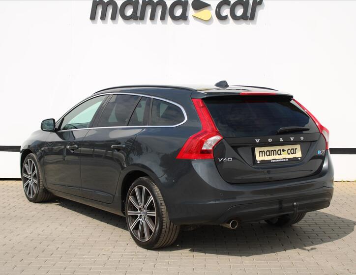 Volvo V60 5