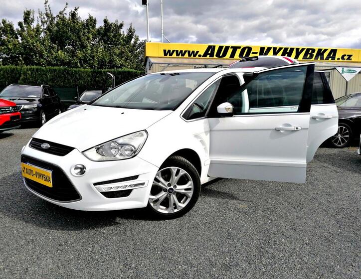 Ford S-MAX 1