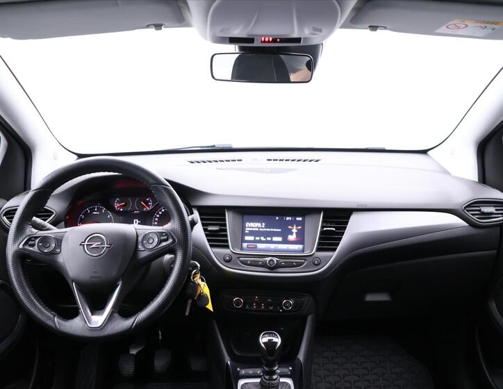 Opel Crossland X 23