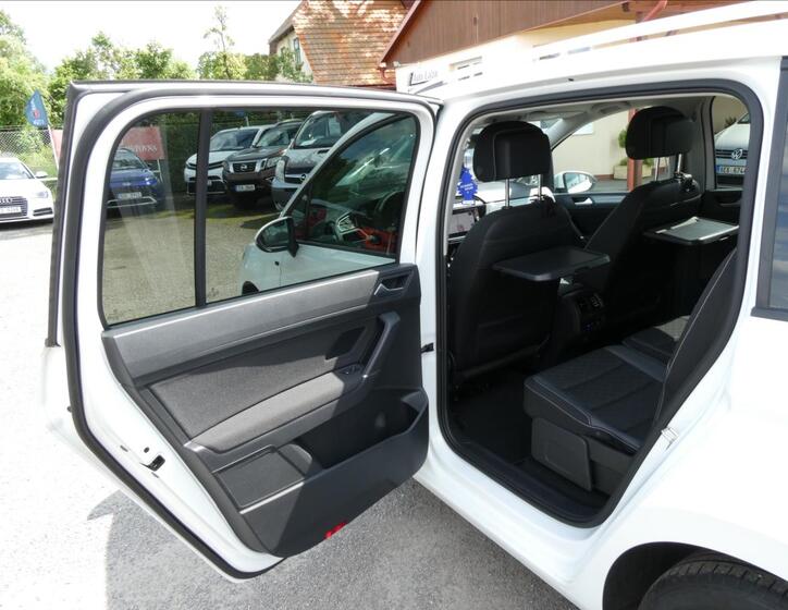 Volkswagen Touran 23