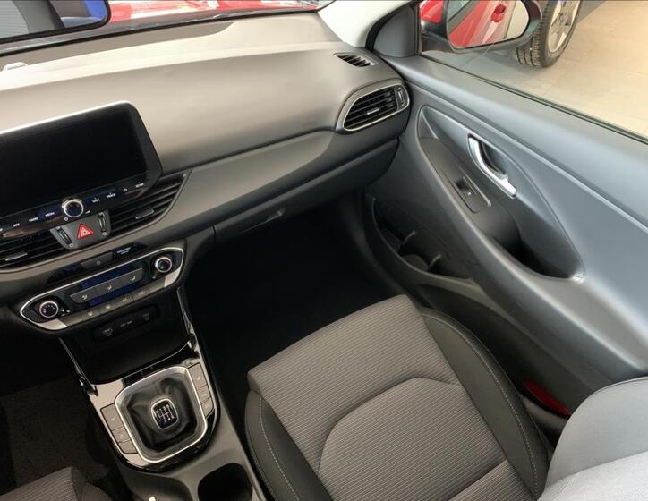Hyundai i30 17