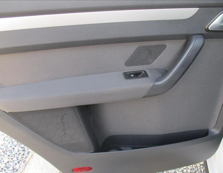 Volkswagen Touran 12