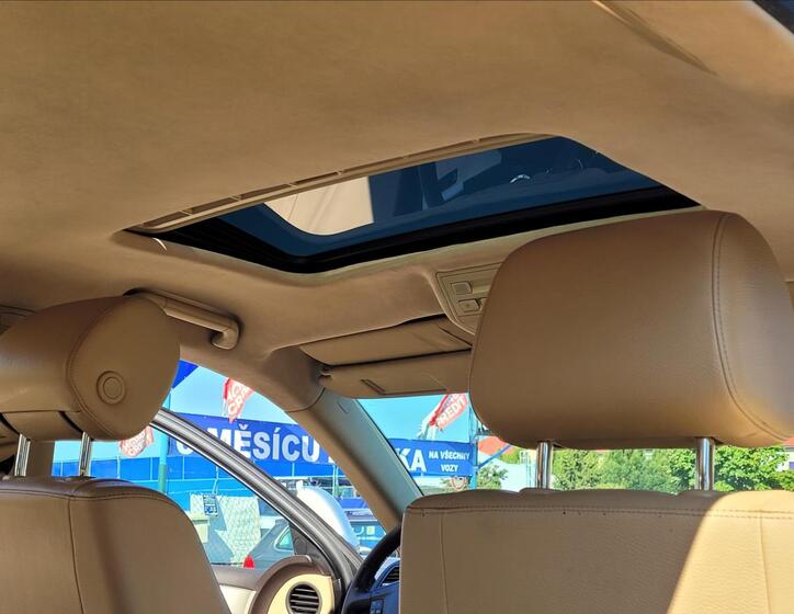 Volkswagen Touareg 13