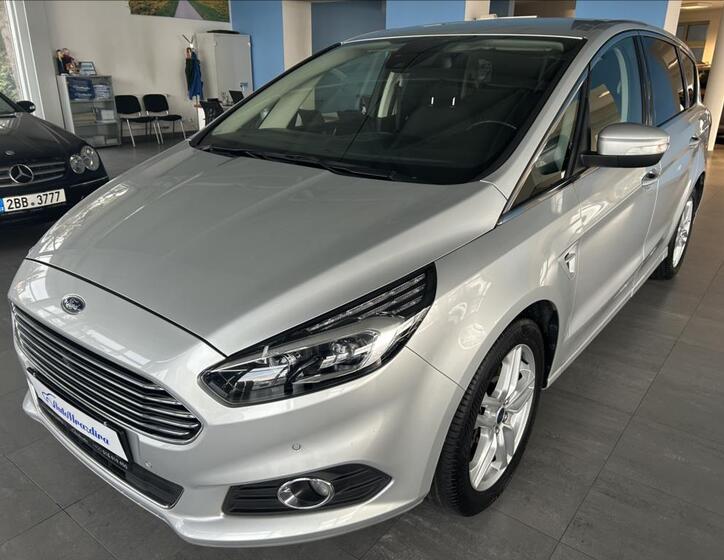 Ford S-MAX 3