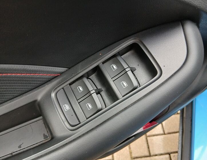 MG ZS 17
