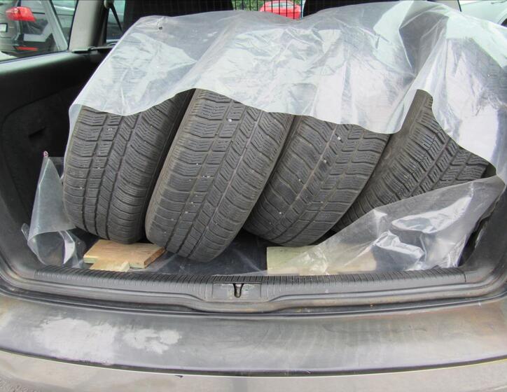 Volkswagen Golf 24