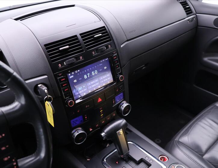 Volkswagen Touareg 23