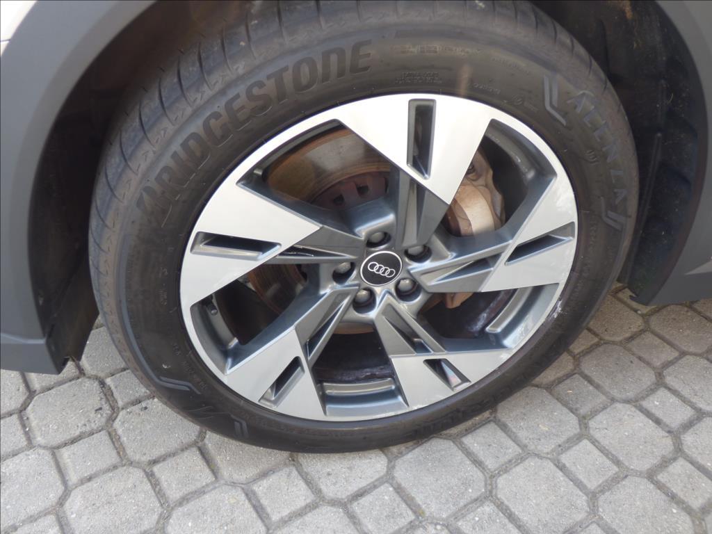 Audi e-tron 66