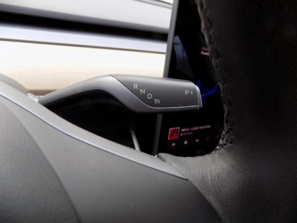 Tesla Model 3 24
