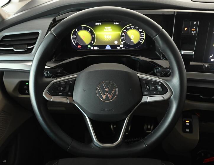 Volkswagen Multivan 15
