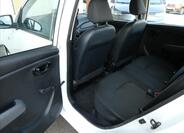 Hyundai i10 15