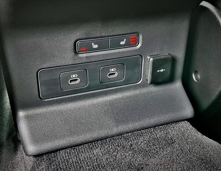 Land Rover Range Rover Velar 34
