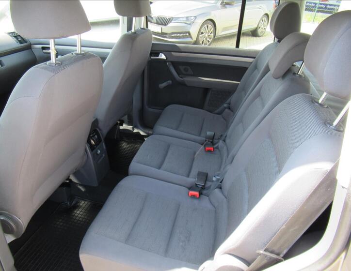 Volkswagen Touran 10