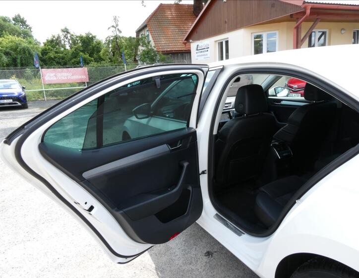 Škoda Superb 21