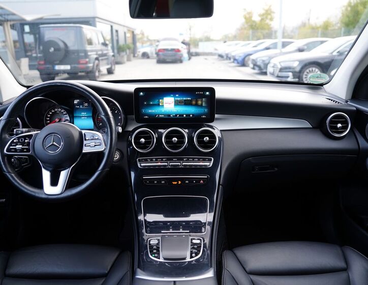 Mercedes-Benz GLC 26