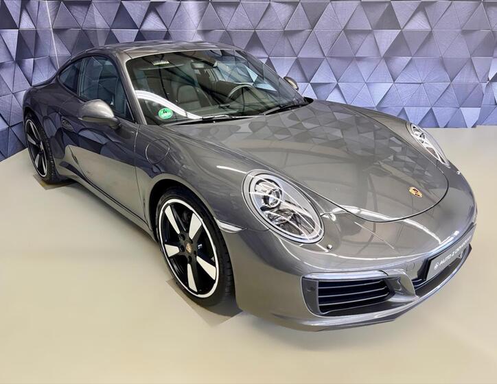 Porsche 911 4