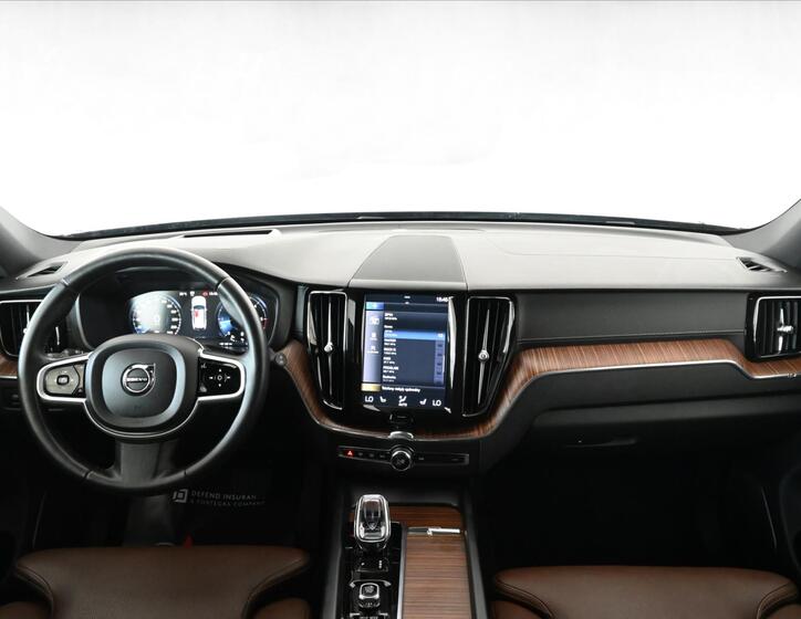 Volvo XC60 11
