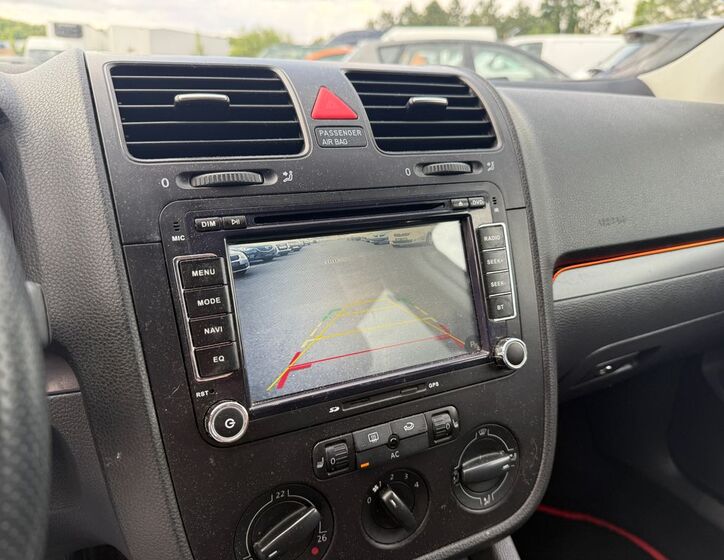 Volkswagen Golf 10