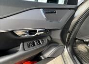 Volvo XC90 17