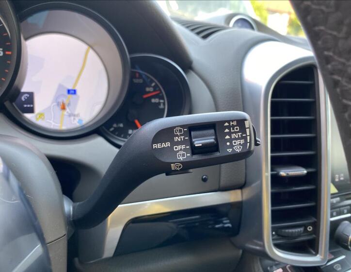 Porsche Cayenne 27