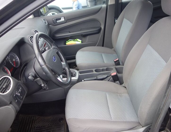 Ford Focus 11
