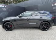 Jaguar F-Pace 5