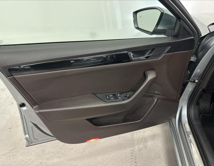 Škoda Superb 21