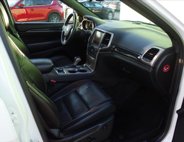 Jeep Grand Cherokee 29
