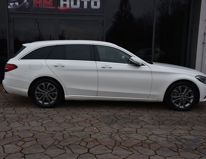 Mercedes-Benz Třídy C 7