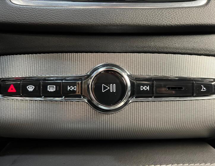 Volvo XC90 24