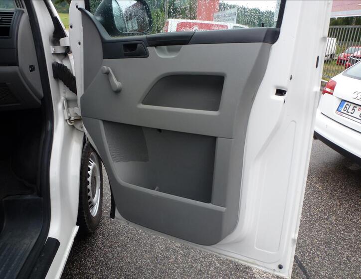 Volkswagen Transporter 24