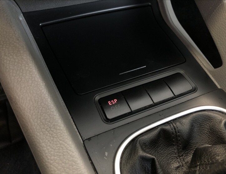 Volkswagen Golf 24