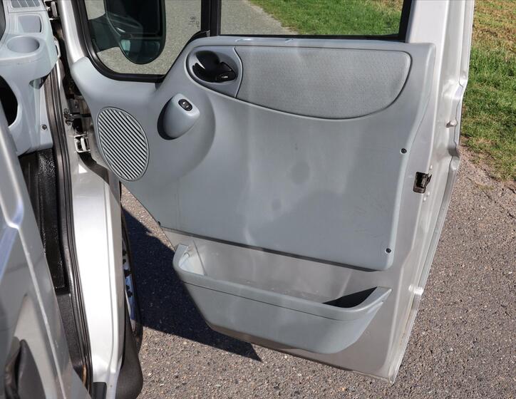 Ford Transit 13