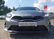 KIA Ceed 4