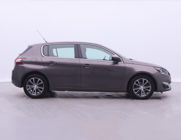 Peugeot 308 8