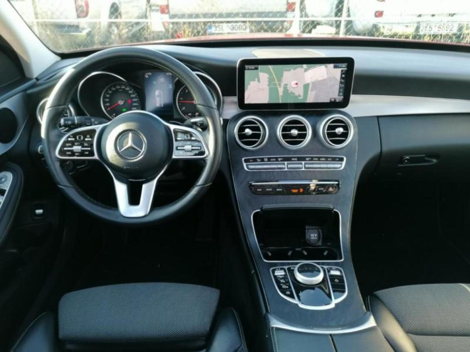 Mercedes-Benz Třídy C 9
