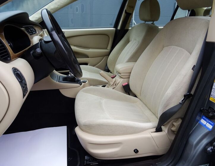 Jaguar X-Type 12