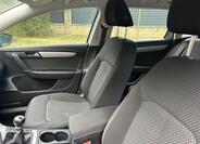 Volkswagen Passat 30