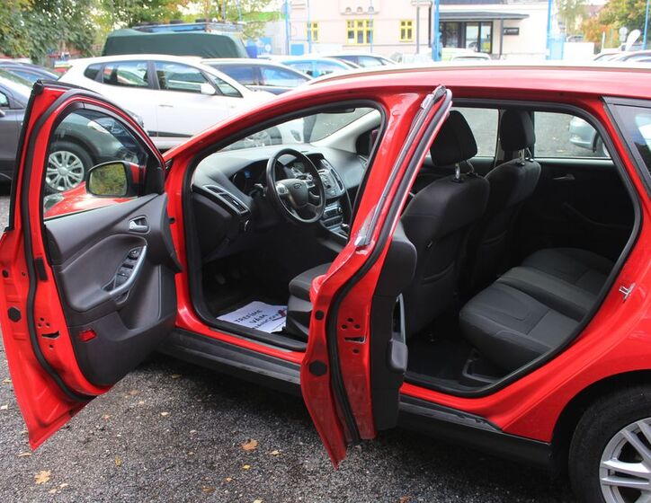 Ford Focus 13