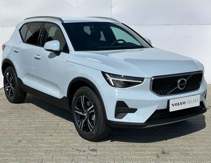 Volvo XC40 3