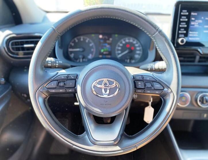 Toyota Yaris 15