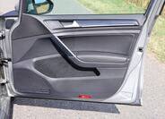 Volkswagen Golf 12