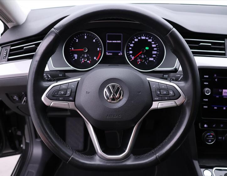 Volkswagen Passat 19