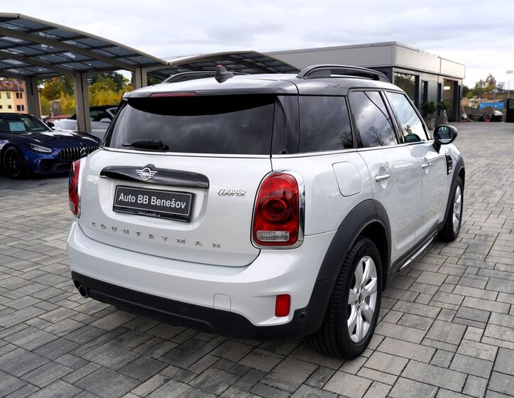 Mini Countryman 6