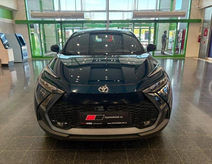 Toyota C-HR 7