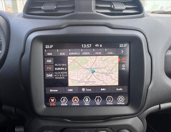Jeep Renegade 14