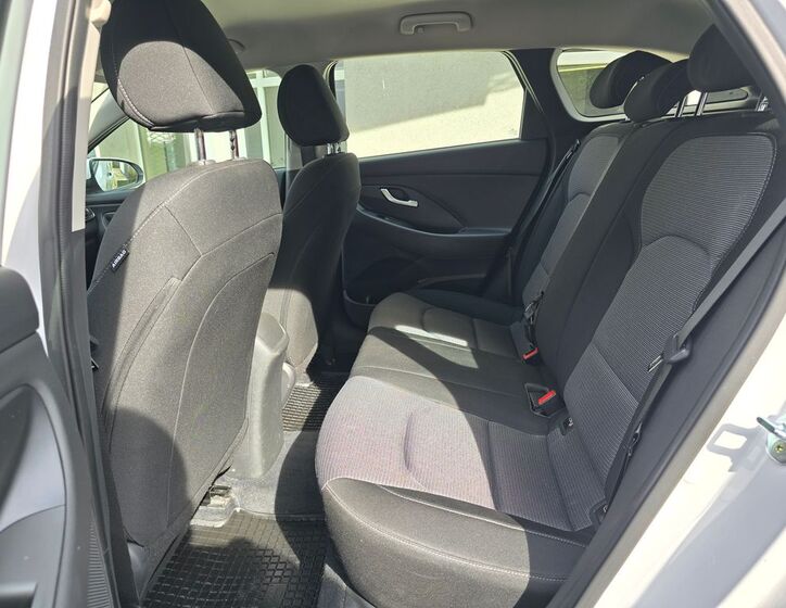 Hyundai i30 23