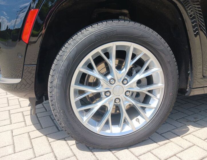 Jeep Grand Cherokee 36