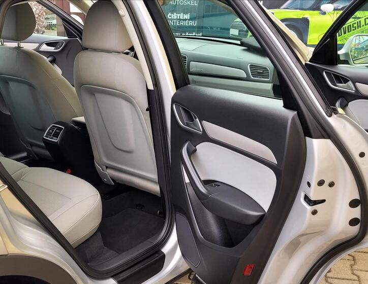 Audi Q3 24